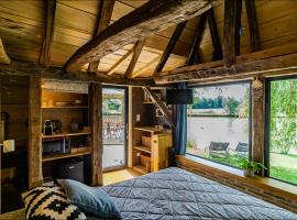La maison de l'O，位于Saint-Laurent-des-Hommes的酒店