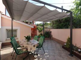 Apartment in Klimno - Insel Krk 12467，位于科里米诺的酒店