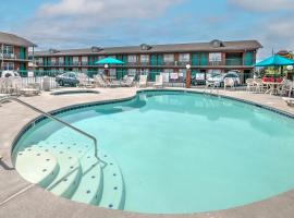 Mountain Aire Inn Sevierville - Pigeon Forge，位于赛维尔维尔Dolly Parton Statue附近的酒店