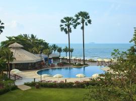 Novotel Rayong Rim Pae Resort，位于港生的酒店