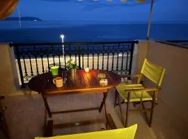 Cosy Apartment by the water, Agia Pelagia