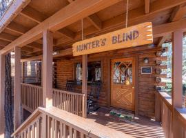 Forest Cabin 1 Hunters Blind，位于佩森的度假屋