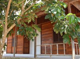 Aldeia Mari-Mari Amazon Lodge，位于菲格雷多总统镇的带停车场的酒店