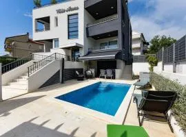 Modern Villa with Swimming Pool