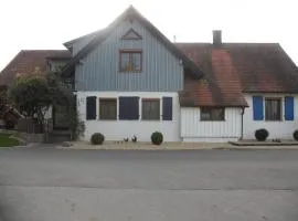 非瑞沃娜昂萨查特公寓