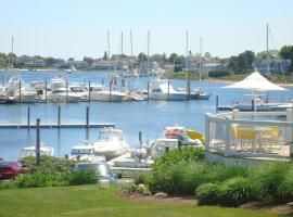 Anchor In Hotel - Hyannis, MA，位于海恩尼斯海兰游轮附近的酒店