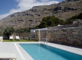 "Kedros Villa" a luxury touch，位于Orné的别墅