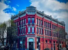 The Monarch Hotel