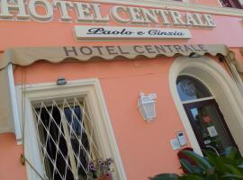 Hotel Centrale di Paolo e Cinzia，位于洛雷托的酒店