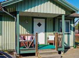 3 person holiday home in TROSA-By Traum，位于特鲁萨的带泳池的酒店