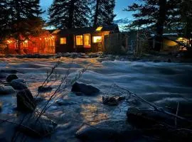 Thorpe On The Water. Creekside Nederland Cabin.