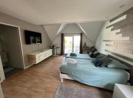 Chambre Executive Luxe et Confort pour vos Séjours，位于水贡昂莫德河畔的酒店