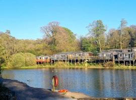 MOEL SIABOD - GLAN GWNA HOLIDAY PARK，位于卡纳芬的酒店