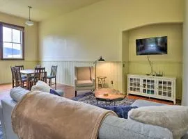 Charming Apartment in Downtown Blue Lake!