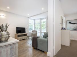 Cottesloe Beach View Apartment - EXECUTIVE ESCAPES，位于珀斯科特索海滩附近的酒店