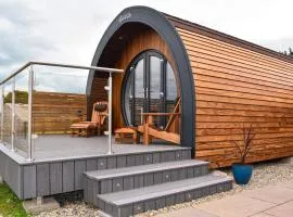 Derecroft Glamping Luxury Lodgepods