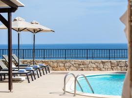 Stavromenos Villas - Private Pools & Seaview - 500m from Beach，位于斯泰洛米诺斯的酒店