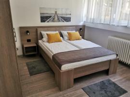 Apartman PAVLOVIC 1，位于DedinjeRed Star Stadium附近的酒店