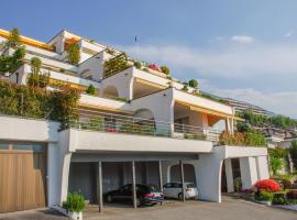 Apartment Lakeview by Interhome，位于布里萨戈的酒店