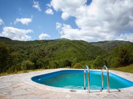 RoVillage România，位于Furdeşti的酒店