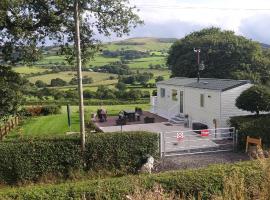 Countryside Caravan Accommodation - Abergele，位于阿贝尔格莱的酒店