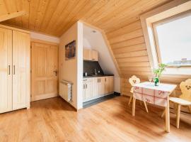Pokoje Gościnne Pod Łosiówkami，位于波罗宁的酒店