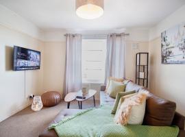 Virexxa Aylesbury Centre - Executive Suite - 2Bed Flat with Free Parking，位于艾尔斯伯里的公寓