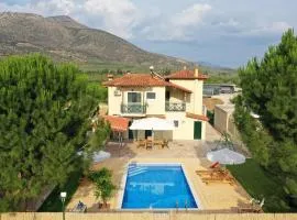 Family cosy Vila, swimming pool, close to Nauplio