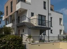Villa Magna luxury two-storey apartment without pool