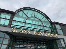 Glass Residence，位于奥特沃茨克的酒店