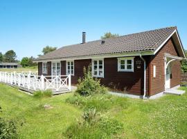 6 person holiday home in Rødby-By Traum，位于勒兹比的酒店