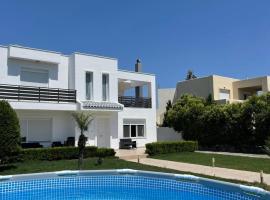 Villa Epavlis Haraki，位于哈拉奇的酒店