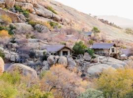 Ondudu Safari Lodge，位于奥马鲁鲁路边野餐点（荫凉处）附近的酒店