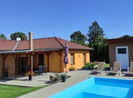 Prázdninový dům Bezkov u Znojma，位于Bezkov的酒店