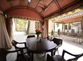 Sevan Comfortable Cottages by SeaSide，位于塞凡的海滩短租房