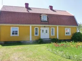 4 Bedroom Awesome Home In Frjestaden