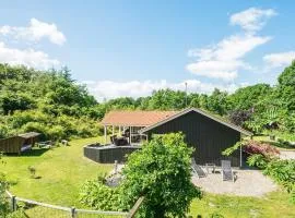 8 person holiday home in Glesborg