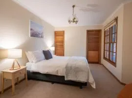 Eildon Motel Main house
