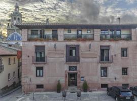 Hotel Los Leones - Adults Only，位于鲁比罗德莫拉的酒店