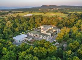 Chukhur Gabala Museum Hotel，位于盖贝莱的酒店