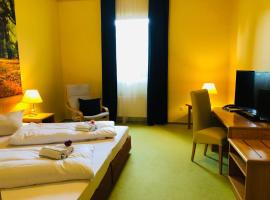 Hotel Ziegenkrug - Schweriner Tor，位于Pampow的酒店
