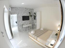 Paradise Luxury Apartment Salerno Center，位于萨莱诺的酒店