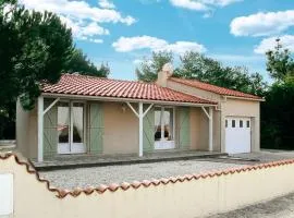 Maison à 2 km de la plage avec terrasse, jardin et garage à Brem-sur-Mer - FR-1-224A-27