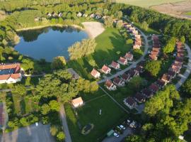 Vakantiepark 't Broeckhuys，位于Ewijk的酒店