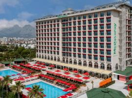 Megasaray Westbeach Antalya，位于安塔利亚的酒店