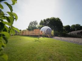 Bulles Odette & Ginette et Tiny House Suzette "Au guet Marais" Etape Insolite，位于巴利瑟尔的山林小屋