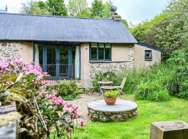 The Bothy - a cosy little rustic barn，位于帕勒科姆的乡村别墅