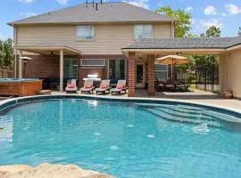 Upscale Cypress Stay Pool Hot Tub EV Sleeps 20