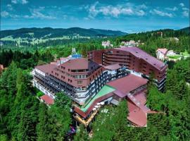 Alpin Resort Hotel - Apartamentele 2403-2404- proprietate administrata de gazda privata，位于波亚纳布拉索夫的酒店