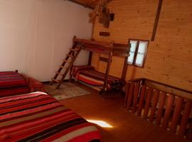 Cabañas Río Los Nogales，位于亚拉的酒店